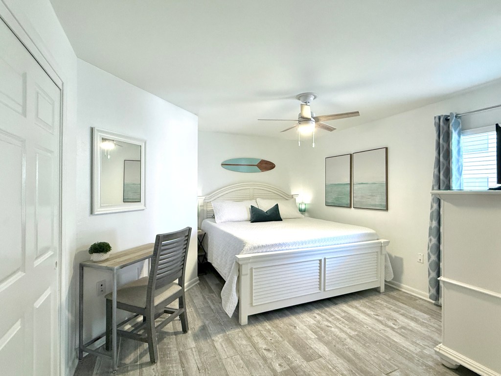 Bedroom at Four Winds 901